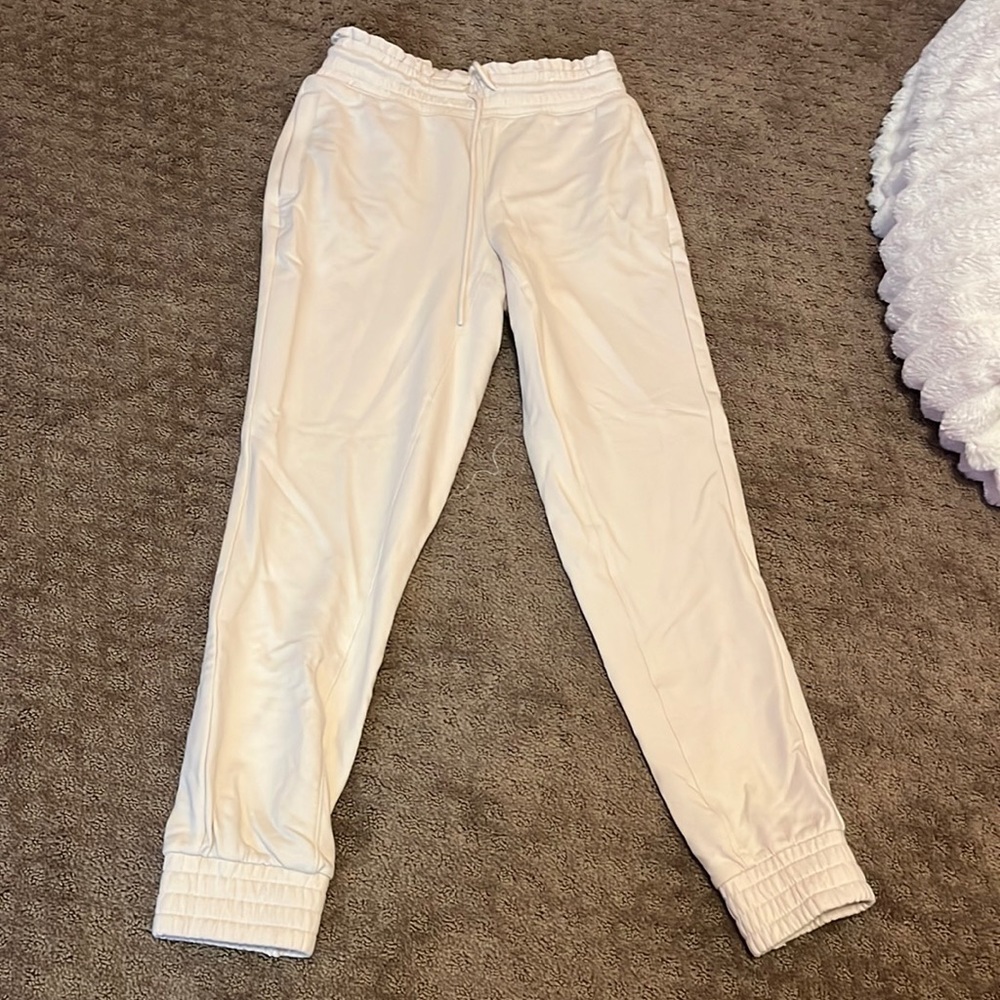 Cream colored sweatpants